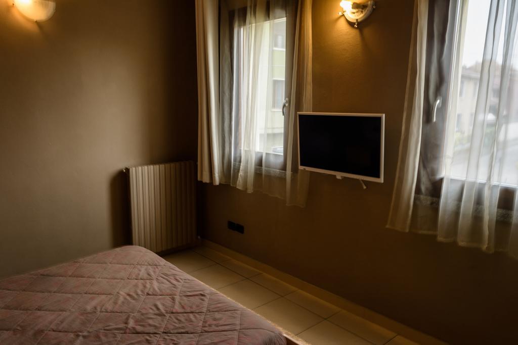 Bed And Breakfast Linate Peschiera Borromeo Room photo