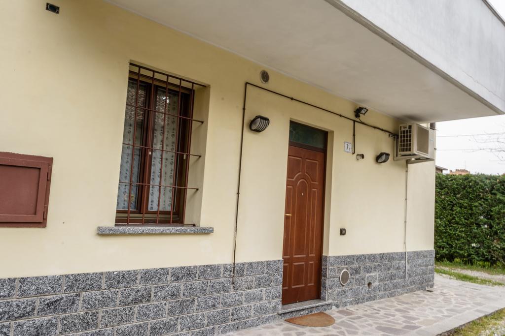 Bed And Breakfast Linate Peschiera Borromeo Exterior photo