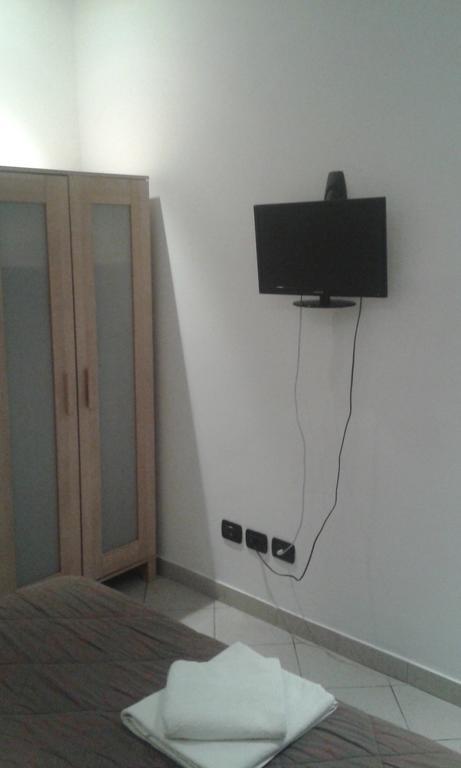 Bed And Breakfast Linate Peschiera Borromeo Exterior photo